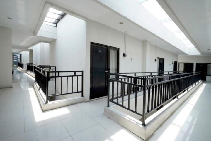 D'Paragon Kijang Utara Alastuwo Екстериор снимка